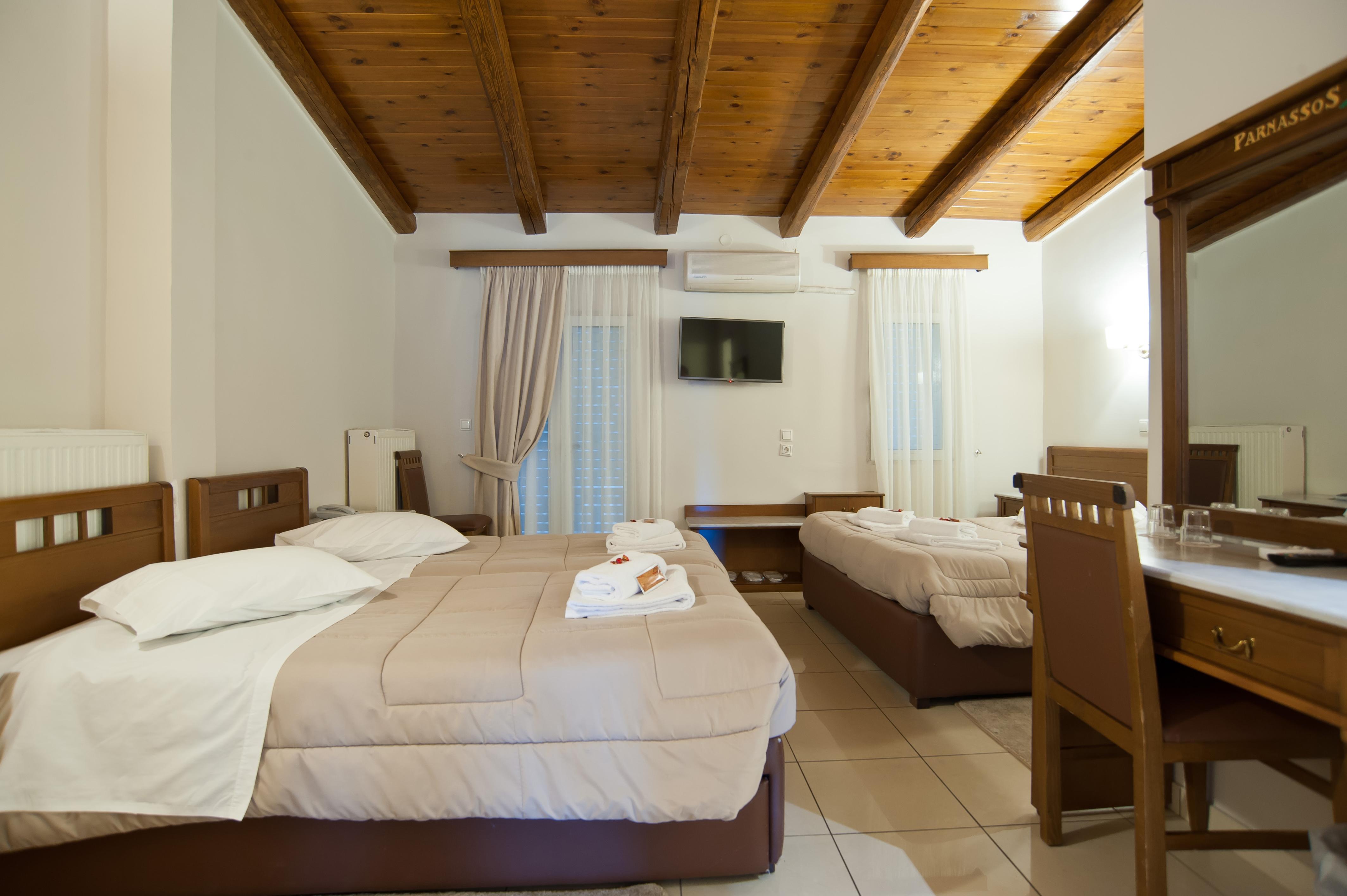 Parnassos Delphi Hotel Exterior photo